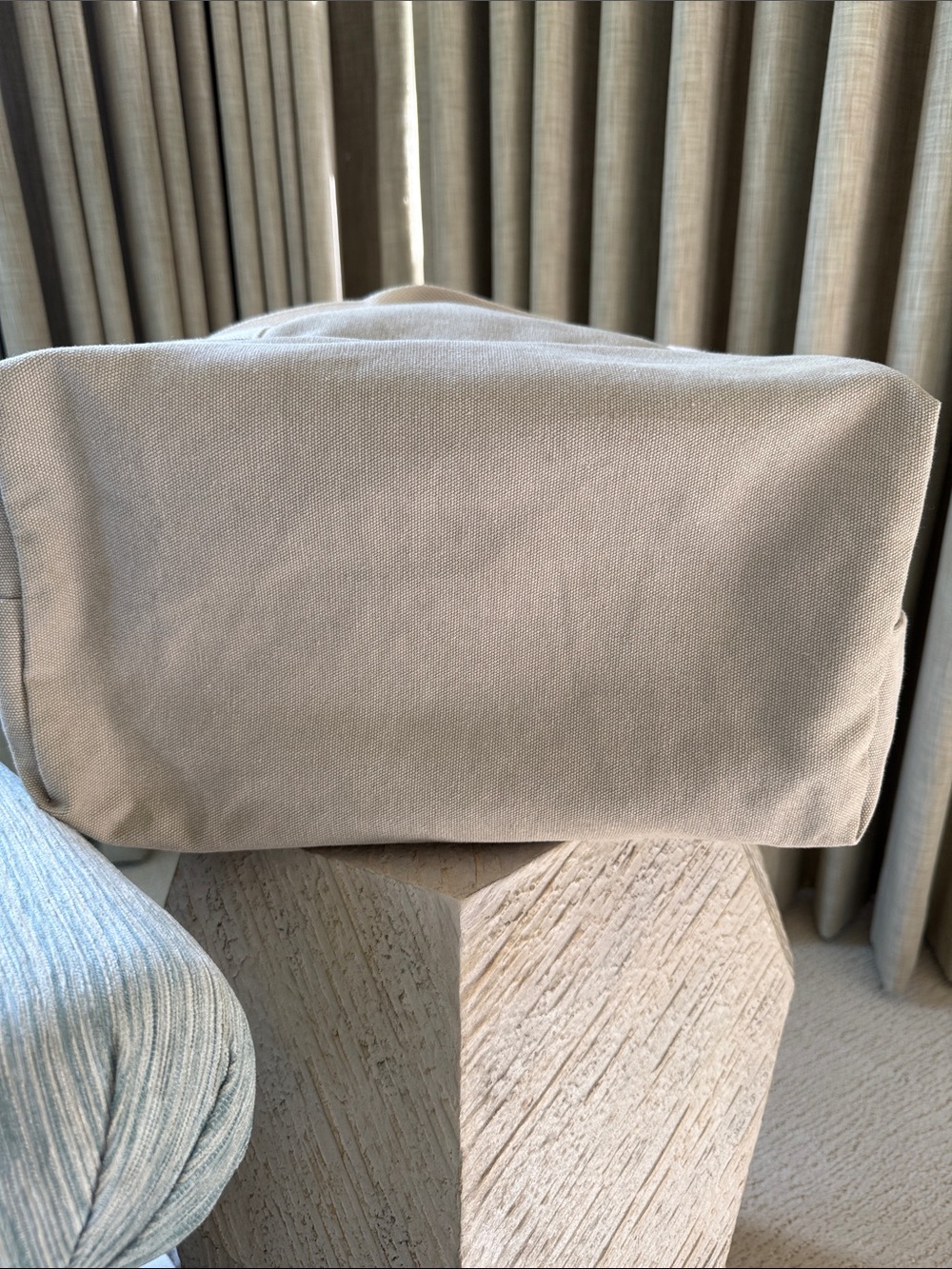 Lo & Sons Canvas Weekender Tote Bag - Picture 7 of 16